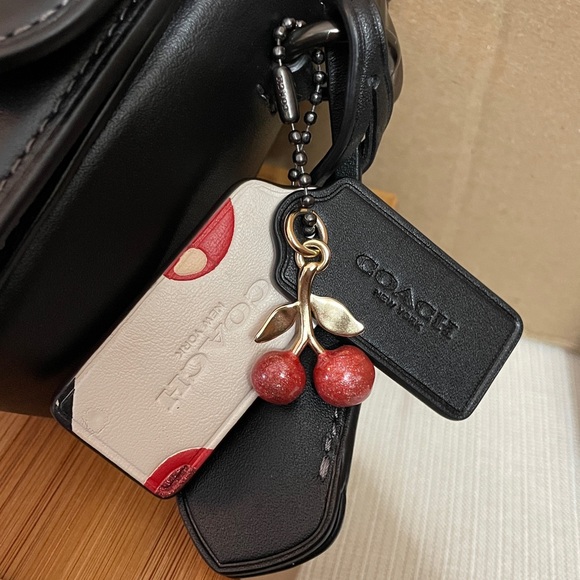 Coach Tea Rose Baguette Bag, Mini Cherry Charm & Skinny Id Floral Applique NWT - Picture 5 of 17
